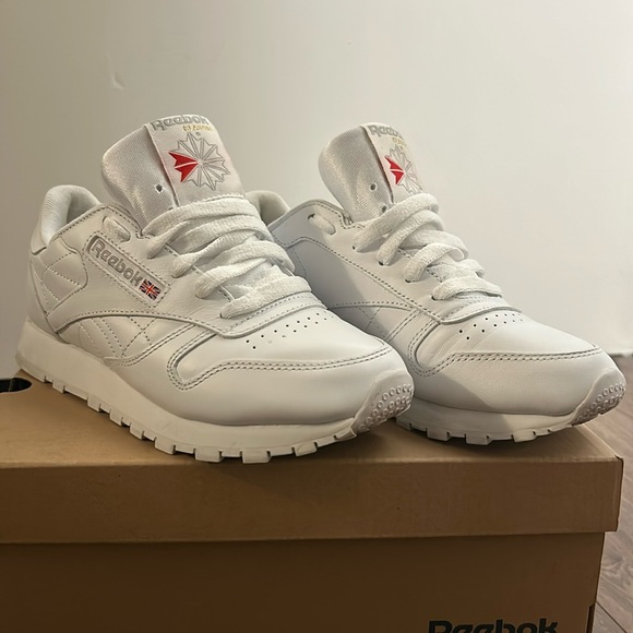 Reebok - Classic - White - Picture 1 of 4
